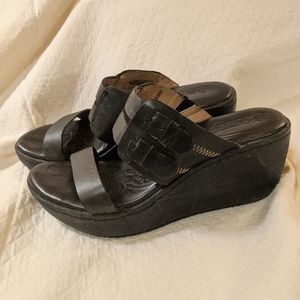 BORN black leather wedge sandal sz 6. 3" heel